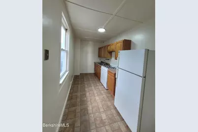 35 Pleasant St, Adams, MA 01220 - Photo 3