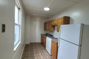35 Pleasant St, Adams, MA 01220 - Photo 3