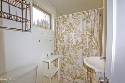 137 Housatonic St, Lenox, MA 01240 - Photo 9