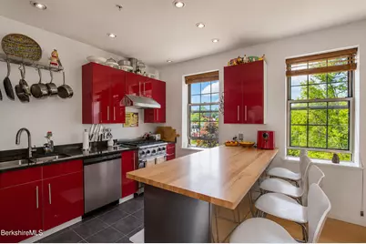 4 Edmunds St #M301, Adams, MA 01220 - Photo 15
