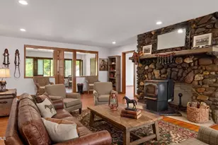 20 E Dugway Rd, Lenox, MA 01240 - Photo 19