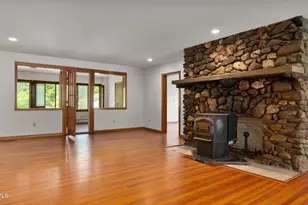 20 E Dugway Rd, Lenox, MA 01240 - Photo 19