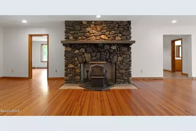 20 E Dugway Rd, Lenox, MA 01240 - Photo 23