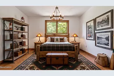 20 E Dugway Rd, Lenox, MA 01240 - Photo 25