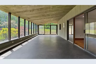 20 E Dugway Rd, Lenox, MA 01240 - Photo 17