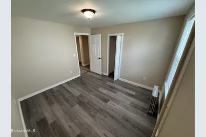 144 Parkside Ave, Pittsfield, MA 01201 - Photo 3