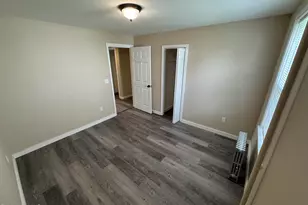 144 Parkside Ave, Pittsfield, MA 01201 - Photo 3
