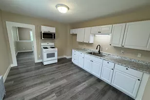 144 Parkside Ave, Pittsfield, MA 01201 - Photo 13