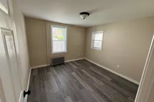 144 Parkside Ave, Pittsfield, MA 01201 - Photo 5