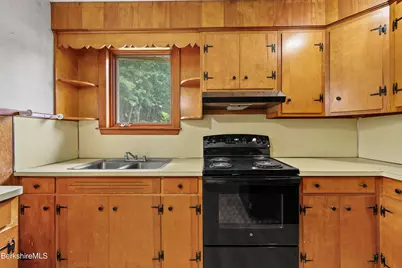 44 Stockbridge Ave, Dalton, MA 01226 - Photo 13