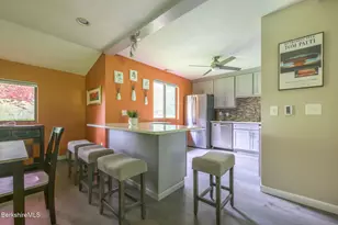64 Churchill Crest, Pittsfield, MA 01201 - Photo 15