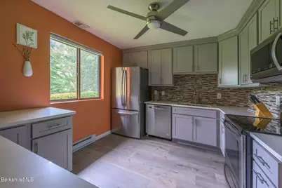 64 Churchill Crest, Pittsfield, MA 01201 - Photo 13