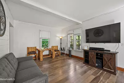 14 Charles St, North Adams, MA 01247 - Photo 9