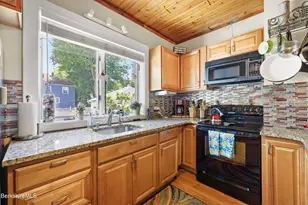 83-85 Euclid Ave, Pittsfield, MA 01201 - Photo 23