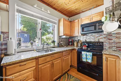 83-85 Euclid Ave, Pittsfield, MA 01201 - Photo 21