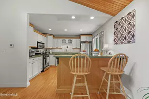 1862 Home Rd, Sheffield, MA 01257 - Photo 15