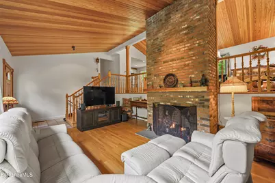 1862 Home Rd, Sheffield, MA 01257 - Photo 7