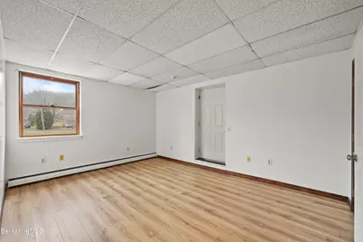 55 Crystal St #8, Lenox, MA 01240 - Photo 9