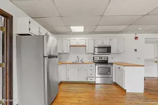 55 Crystal St, Lenox, MA 01240 - Photo 7