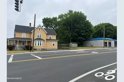 69 Tyler St, Pittsfield, MA 01201 - Photo 1