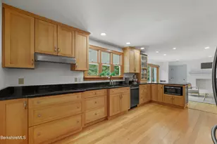 888 Hancock Rd, Williamstown, MA 01267 - Photo 33