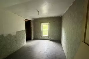 352 W Shaft Rd, North Adams, MA 01247 - Photo 9