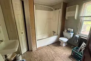 352 W Shaft Rd, North Adams, MA 01247 - Photo 7