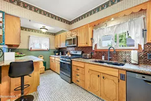 8 Richmond St, Adams, MA 01220 - Photo 29