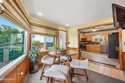8 Richmond St, Adams, MA 01220 - Photo 17