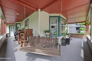 8 Richmond St, Adams, MA 01220 - Photo 11