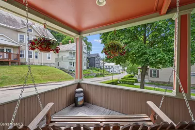 8 Richmond St, Adams, MA 01220 - Photo 9