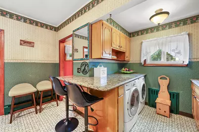 8 Richmond St, Adams, MA 01220 - Photo 31