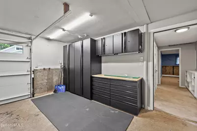 10 Oswald Ave, Pittsfield, MA 01201 - Photo 49