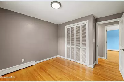 10 Oswald Ave, Pittsfield, MA 01201 - Photo 37