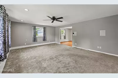 10 Oswald Ave, Pittsfield, MA 01201 - Photo 23