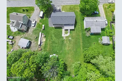 10 Oswald Ave, Pittsfield, MA 01201 - Photo 13