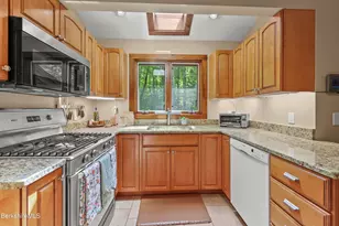 11 Muddy Brook Cir, Great Barrington, MA 01230 - Photo 15