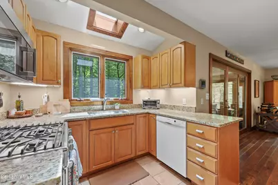 11 Muddy Brook Cir, Great Barrington, MA 01230 - Photo 17