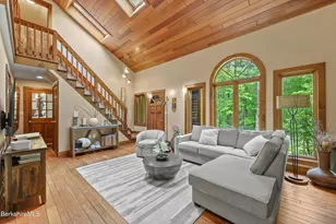 11 Muddy Brook Cir, Great Barrington, MA 01230 - Photo 9