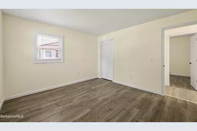 1028 North St, Pittsfield, MA 01201 - Photo 15
