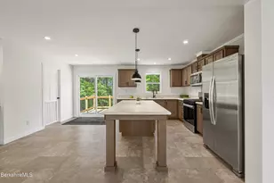 395 Cheshire Rd, Pittsfield, MA 01201 - Photo 9