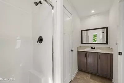 395 Cheshire Rd #112, Pittsfield, MA 01201 - Photo 23