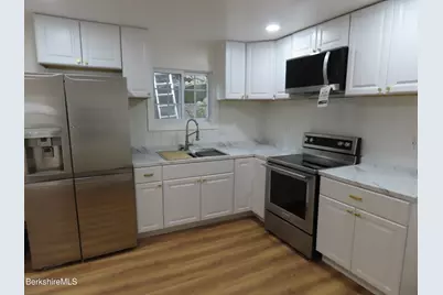 10 Bellevue Ave, Adams, MA 01220 - Photo 5