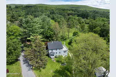 132 White Oaks Rd, Williamstown, MA 01267 - Photo 3