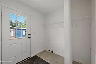 395 Cheshire Rd, Pittsfield, MA 01201 - Photo 17