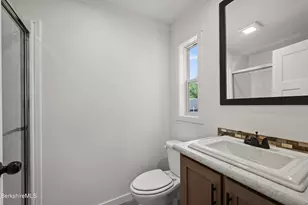395 Cheshire Rd, Pittsfield, MA 01201 - Photo 21