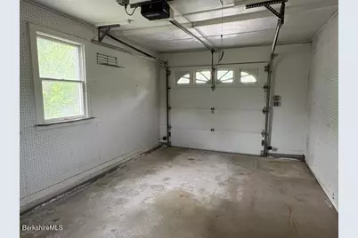 148 Friend St, Adams, MA 01220 - Photo 21