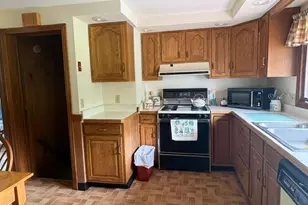 148 Friend St, Adams, MA 01220 - Photo 5