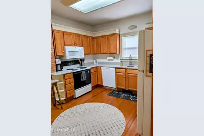 41 Arnold St, Williamstown, MA 01267 - Photo 5