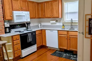 41 Arnold St, Williamstown, MA 01267 - Photo 5